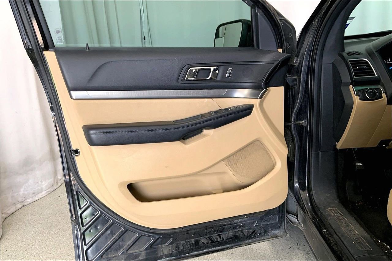 Used 2017 Ford Explorer FWD image 21