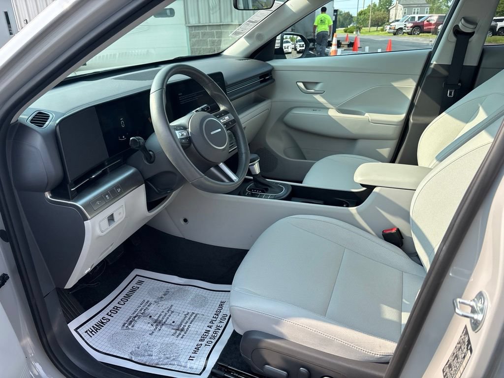 Certified 2024 Hyundai Kona SEL AWD/4WD image 9