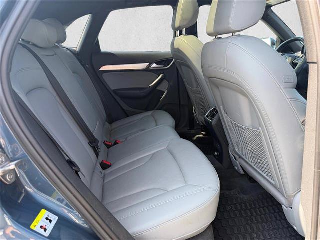 Used 2018 Audi Q3 2.0T Premium Plus w/ Premium Plus Package AWD/4WD image 22