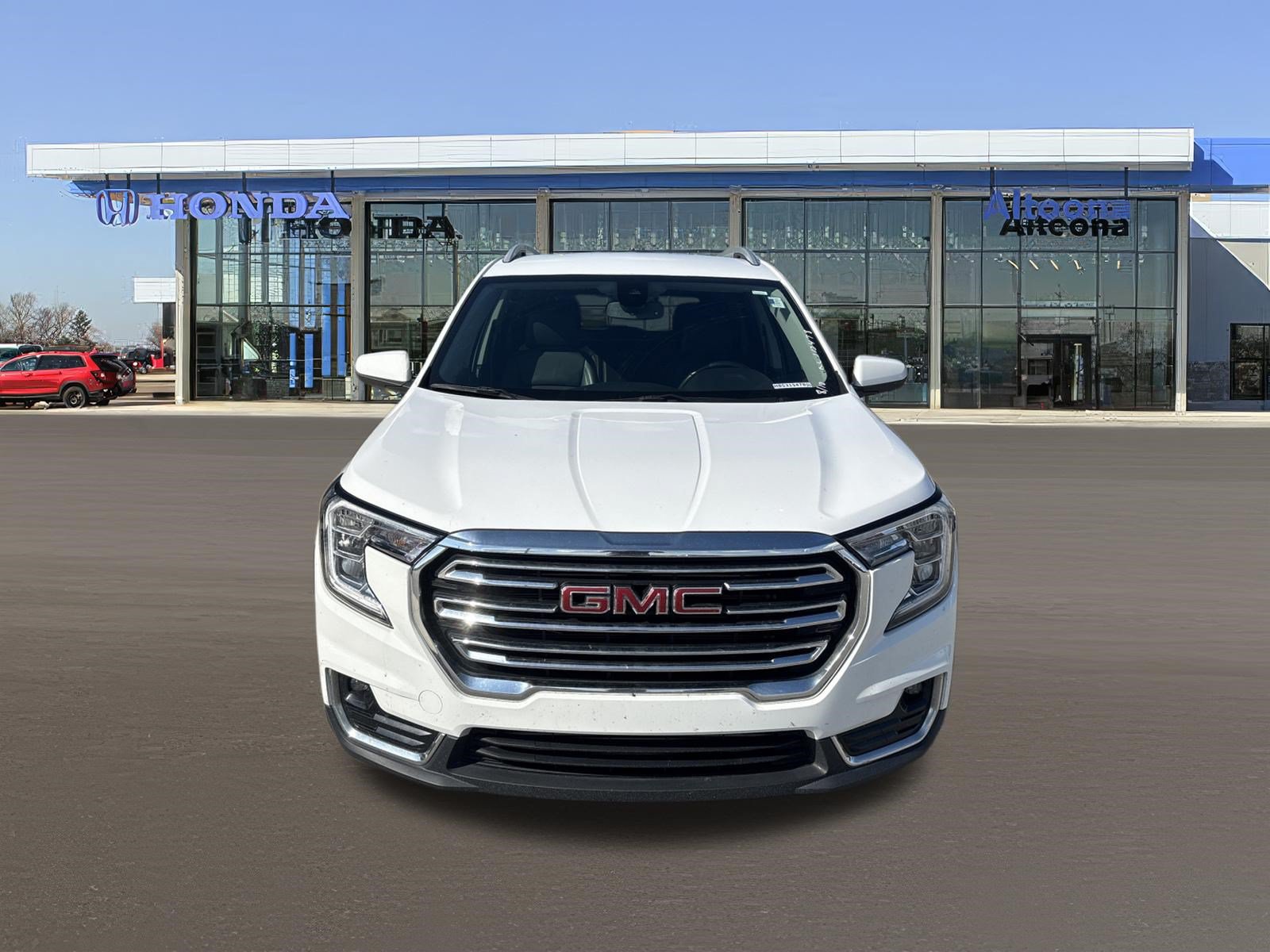 Used 2024 GMC Terrain SLT AWD/4WD image 8