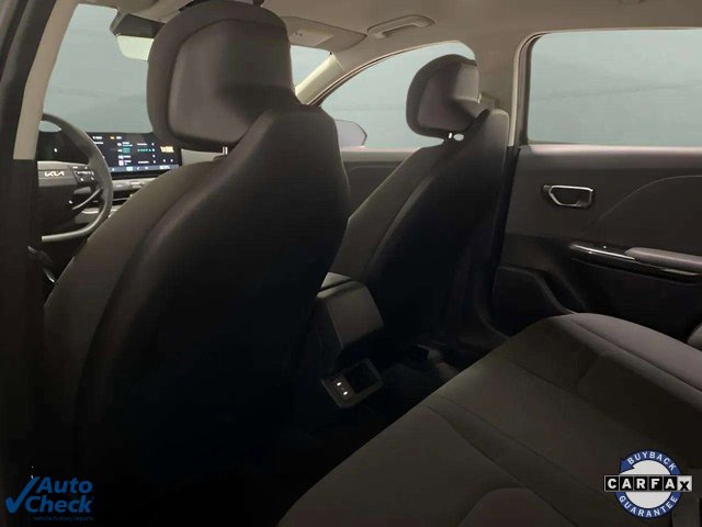Used 2025 Kia K4 LX image 18