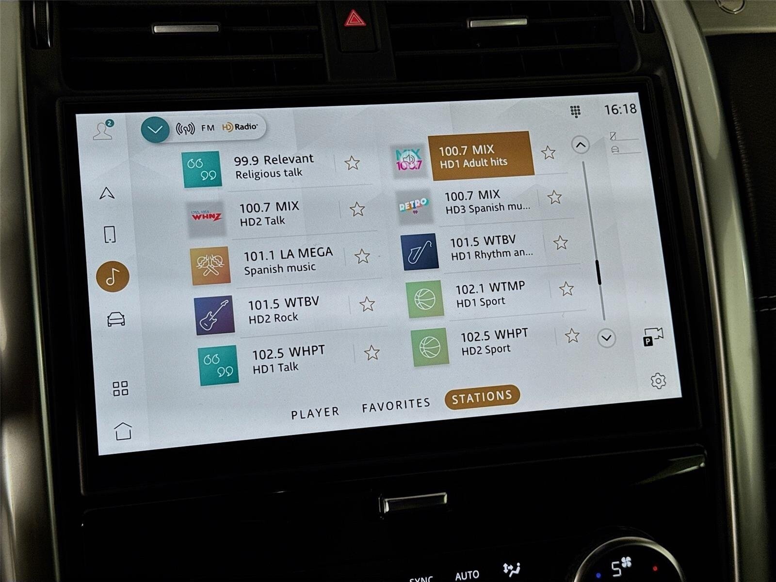 New 2026 Land Rover Discovery Dynamic SE AWD/4WD image 15