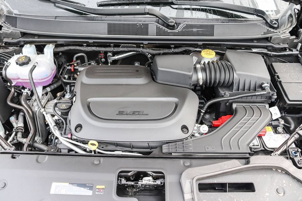 New 2027 Chrysler Pacifica Select FWD image 30