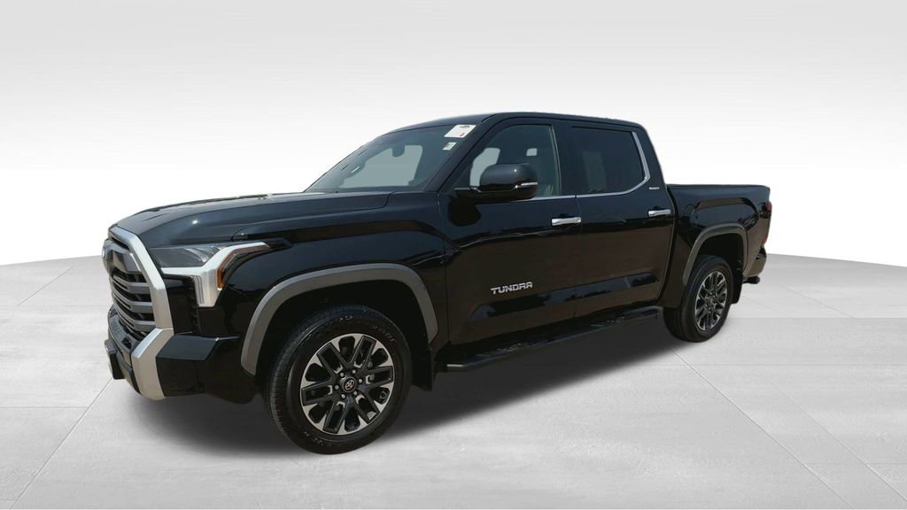 Used 2025 Toyota Tundra Limited image 4