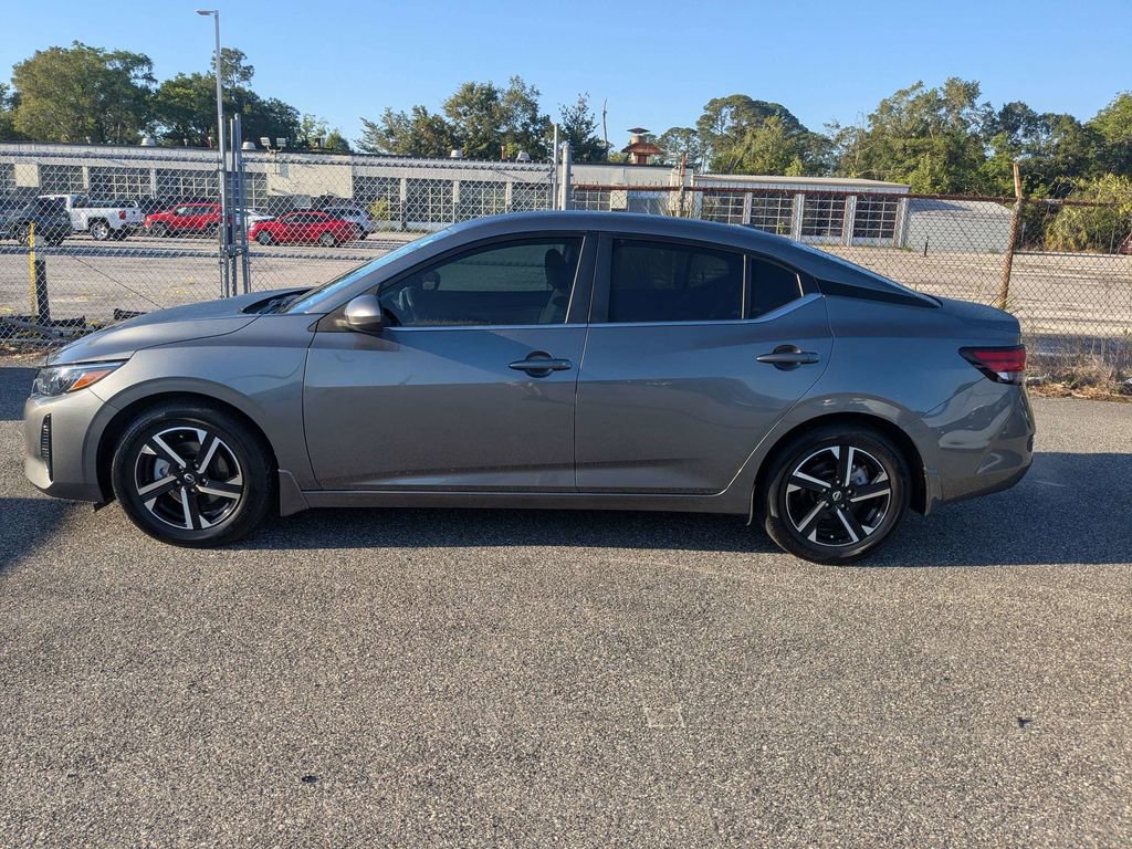 Used 2024 Nissan Sentra SV FWD image 7