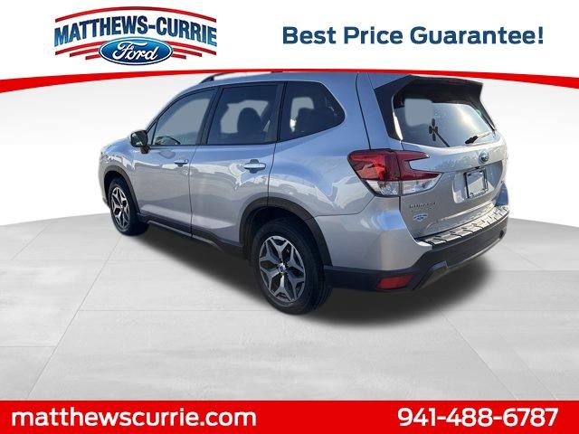 Used 2019 Subaru Forester Premium w/ All-Weather Package image 6