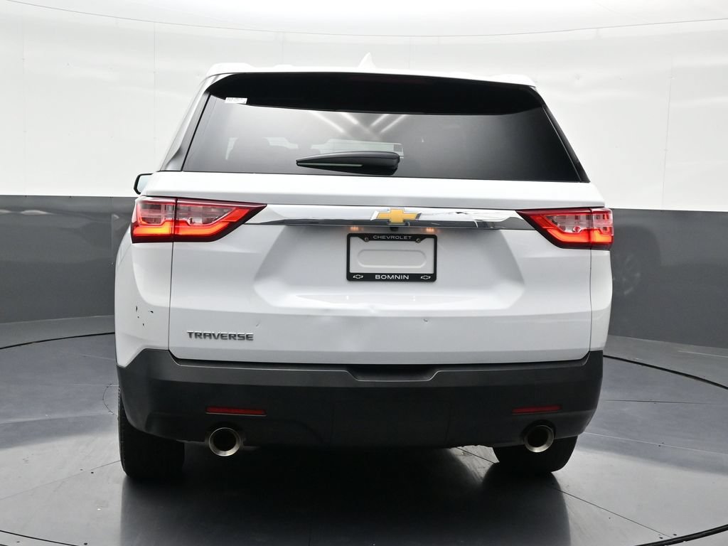Used 2019 Chevrolet Traverse LS FWD image 4