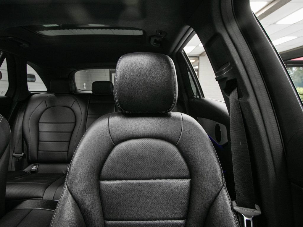 Used 2021 Mercedes-Benz GLC 300 4MATIC image 21