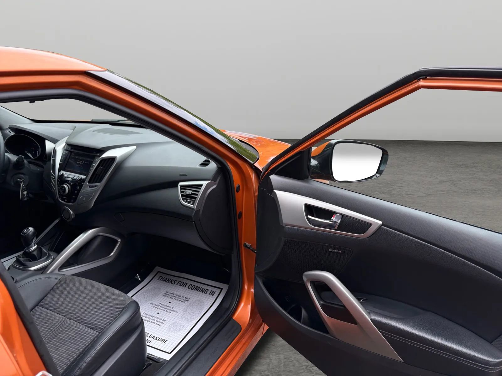 Used 2014 Hyundai Veloster w/ Style Package 02 FWD image 18