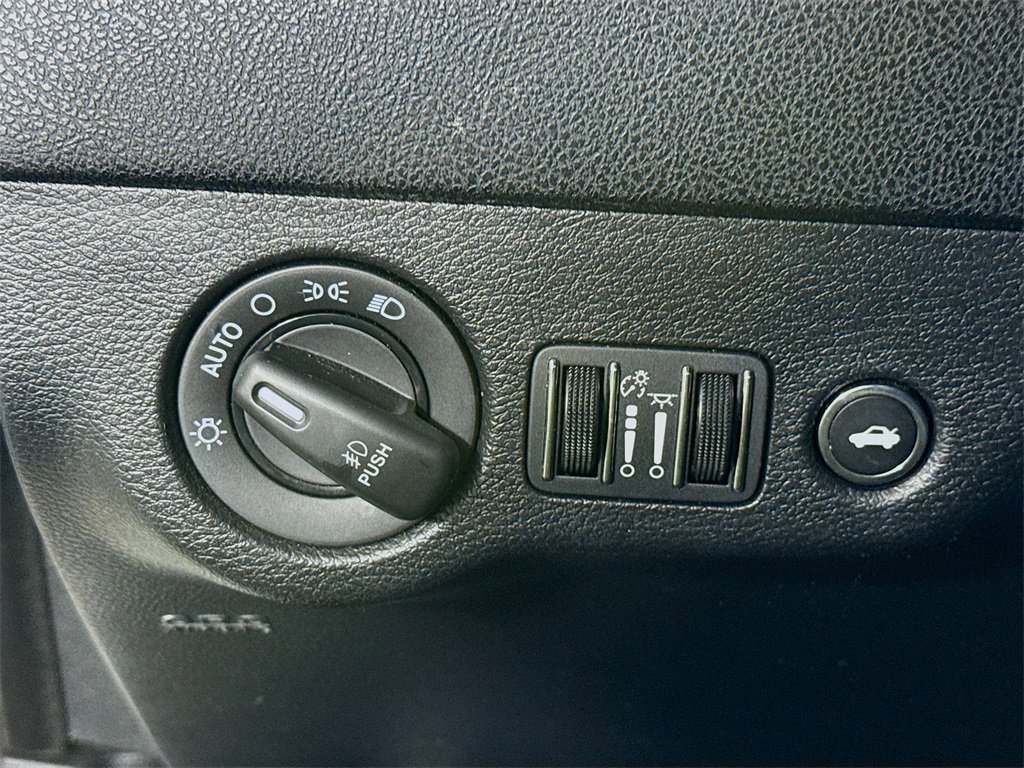 Used 2019 Dodge Charger GT image 19