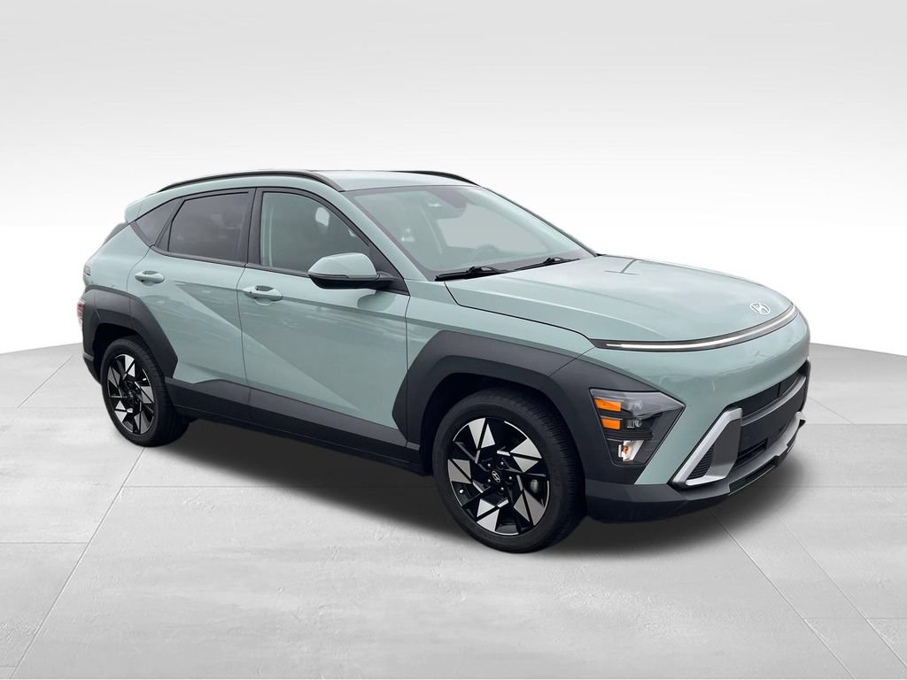 Used 2025 Hyundai Kona SEL FWD image 8
