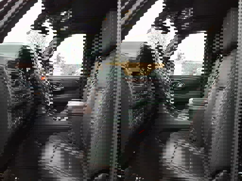 Used 2021 Chevrolet Tahoe High Country w/ Premium Package image 12