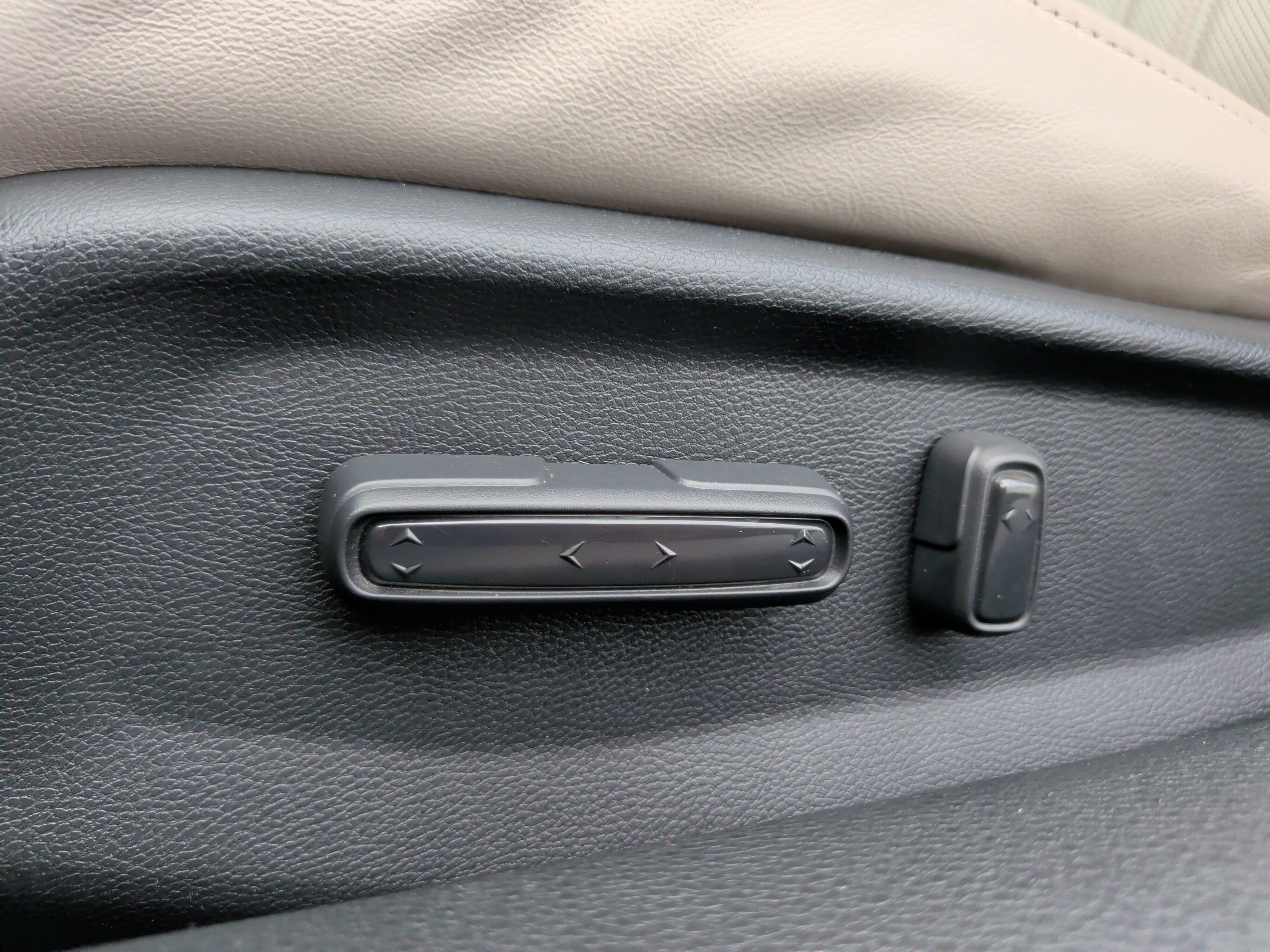 Used 2022 Honda Insight Touring image 29