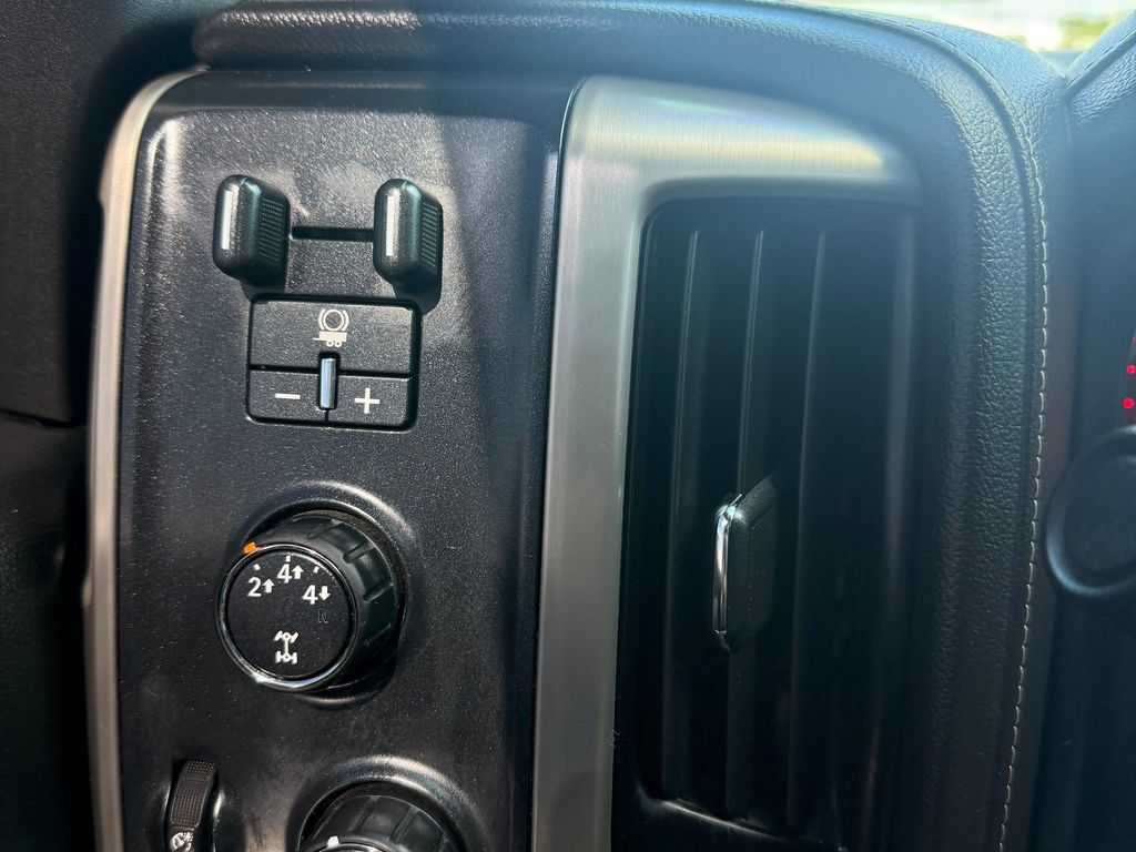 Used 2016 GMC Sierra 2500 Denali w/ Duramax Plus Package AWD/4WD image 55