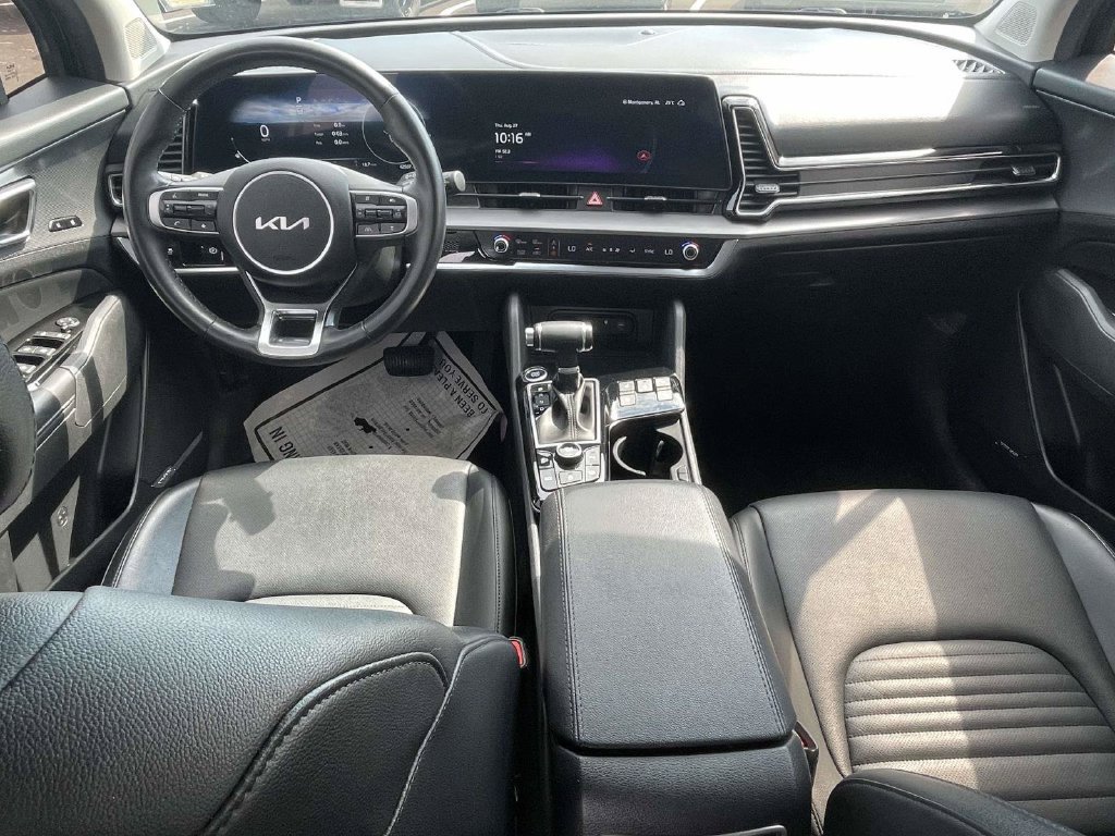 Used 2024 Kia Sportage SX FWD image 11