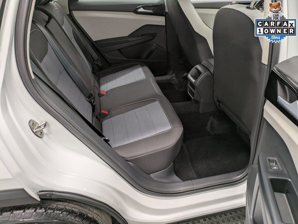 Used 2025 Volkswagen Taos S image 28