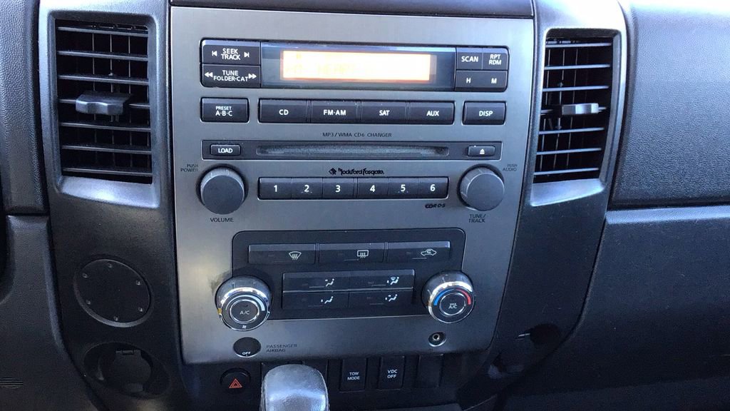 Used 2011 Nissan Titan SV w/ SV Premium Utility Pkg image 22