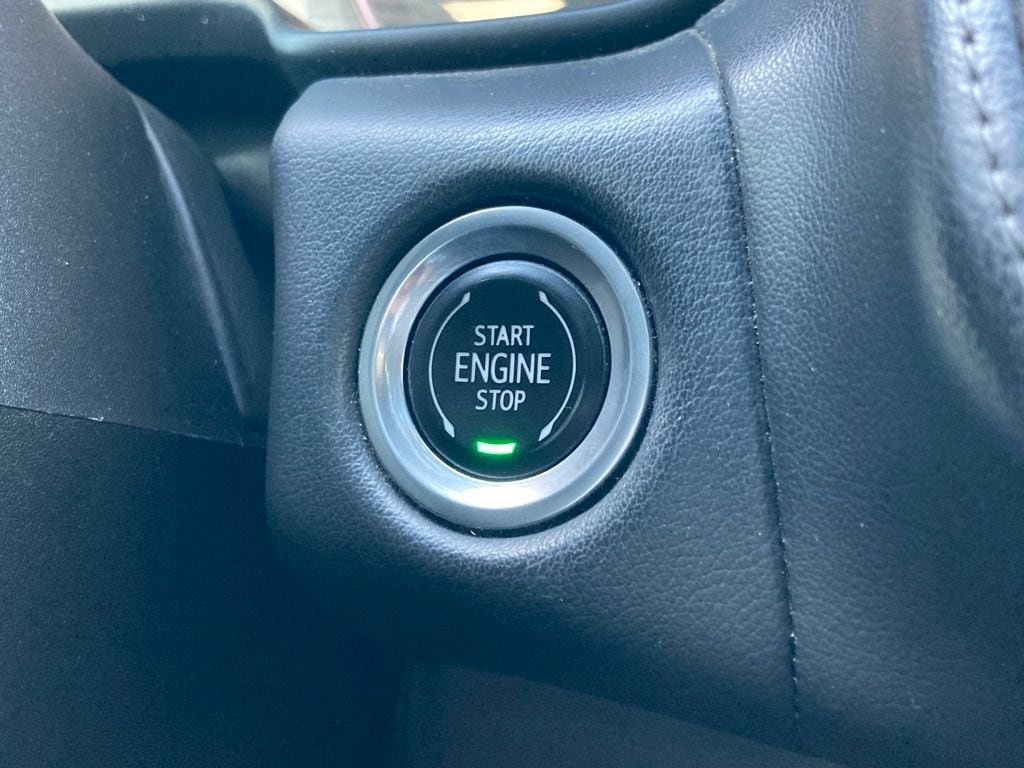 Used 2021 Chevrolet Tahoe LS RWD image 17