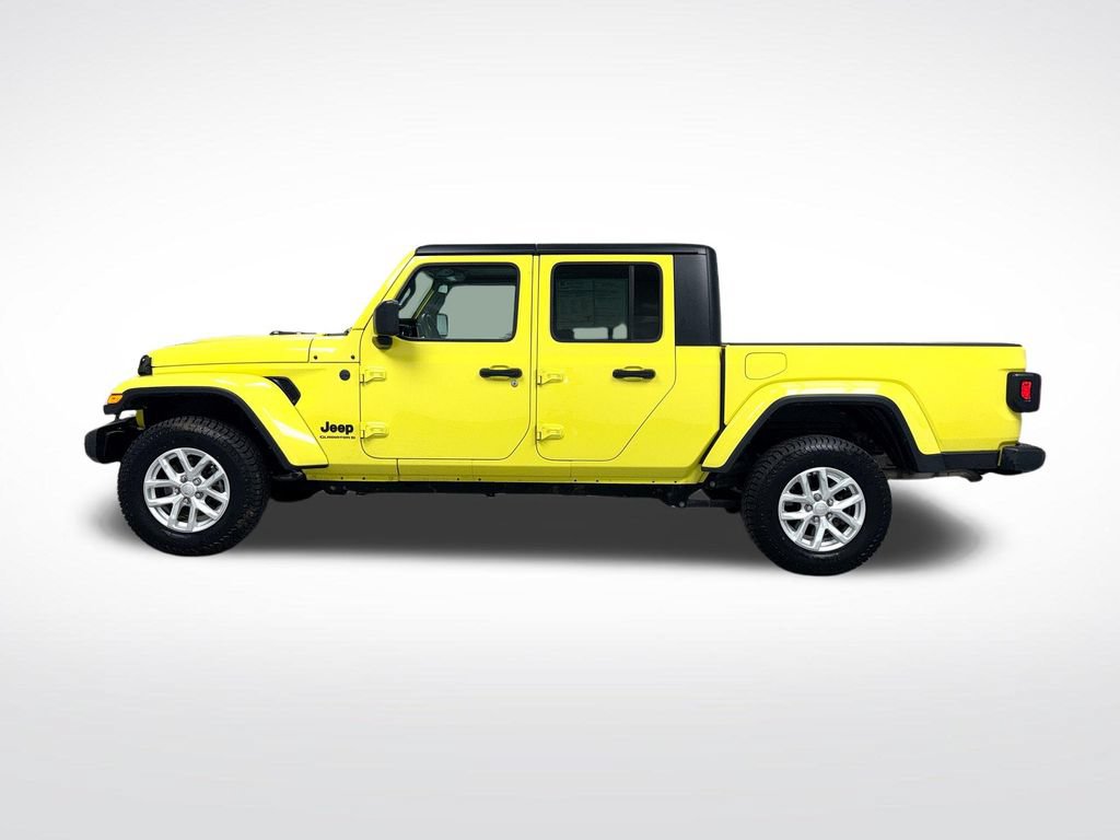 Used 2023 Jeep Gladiator Sport AWD/4WD image 11