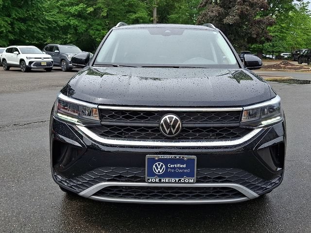 Certified 2023 Volkswagen Taos SE w/ Panoramic Sunroof Package AWD/4WD image 3