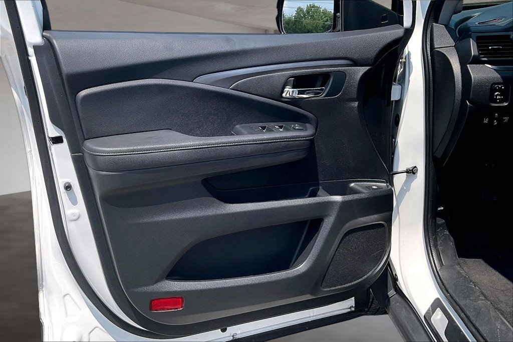 Certified 2024 Honda Ridgeline Sport image 20