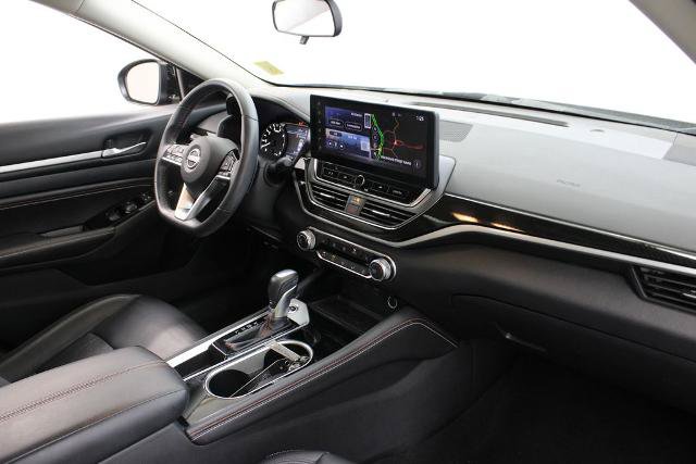 Certified 2023 Nissan Altima 2.5 SR w/ SR Premium Package FWD image 26