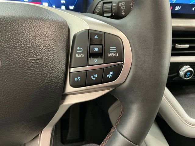 Used 2025 Ford Explorer Active w/ Active Comfort Package image 27