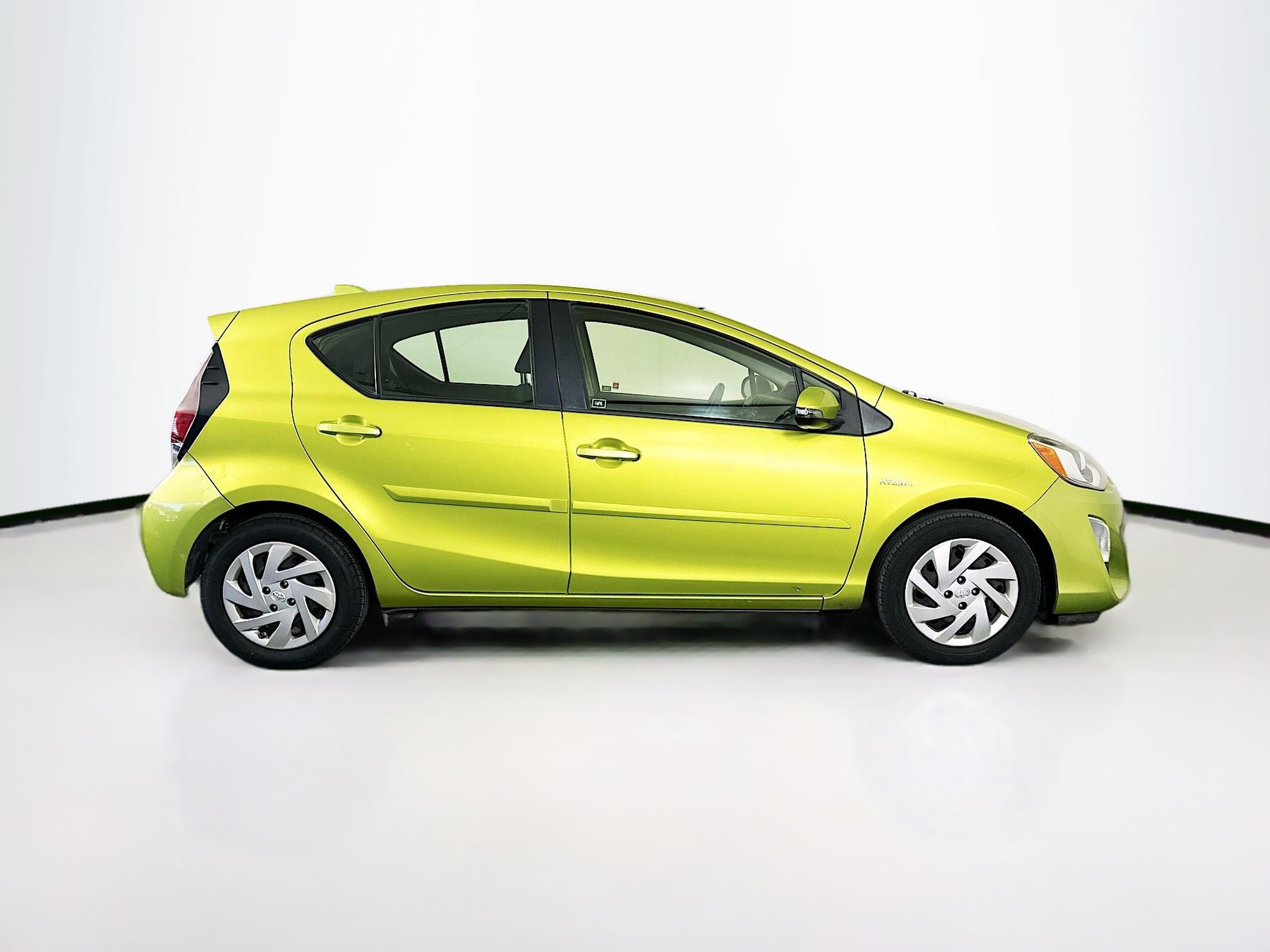 Used 2015 Toyota Prius C Two FWD image 10