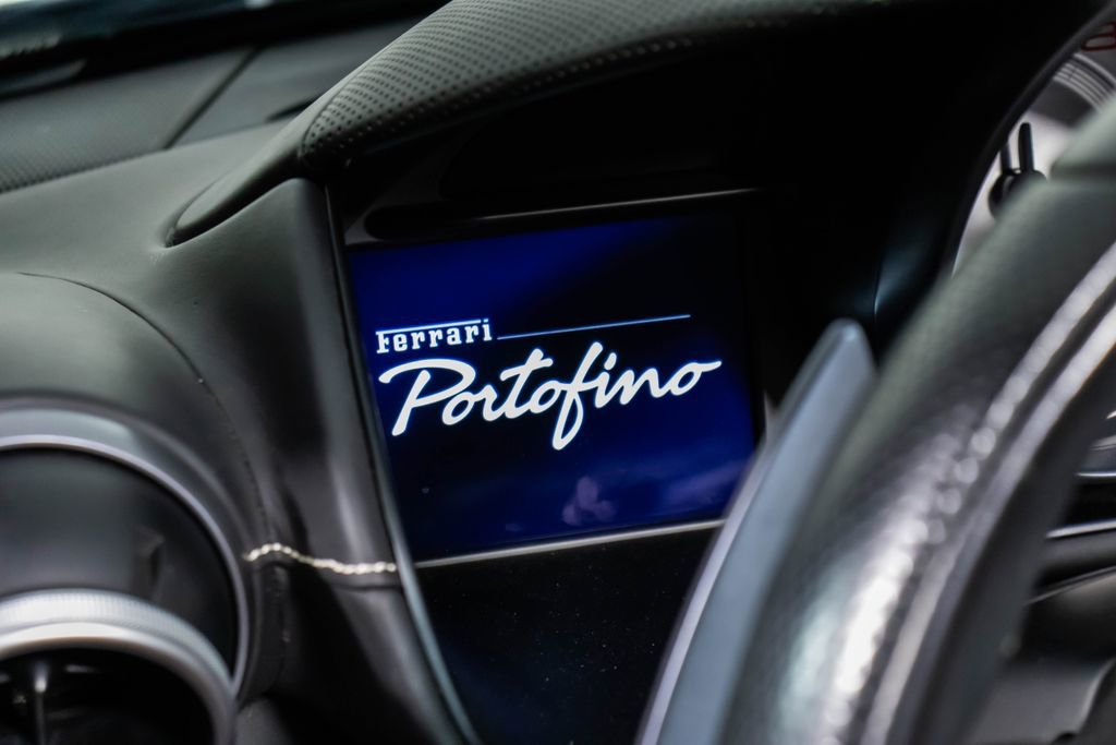 Certified 2019 Ferrari Portofino image 35