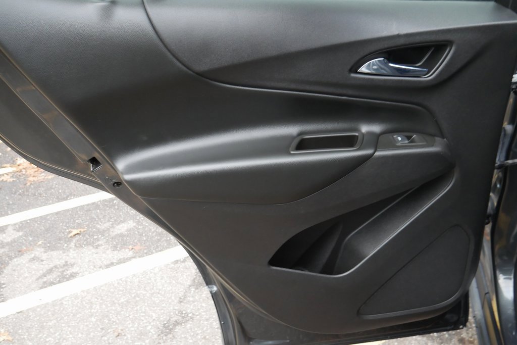 Used 2020 Chevrolet Equinox LT image 29