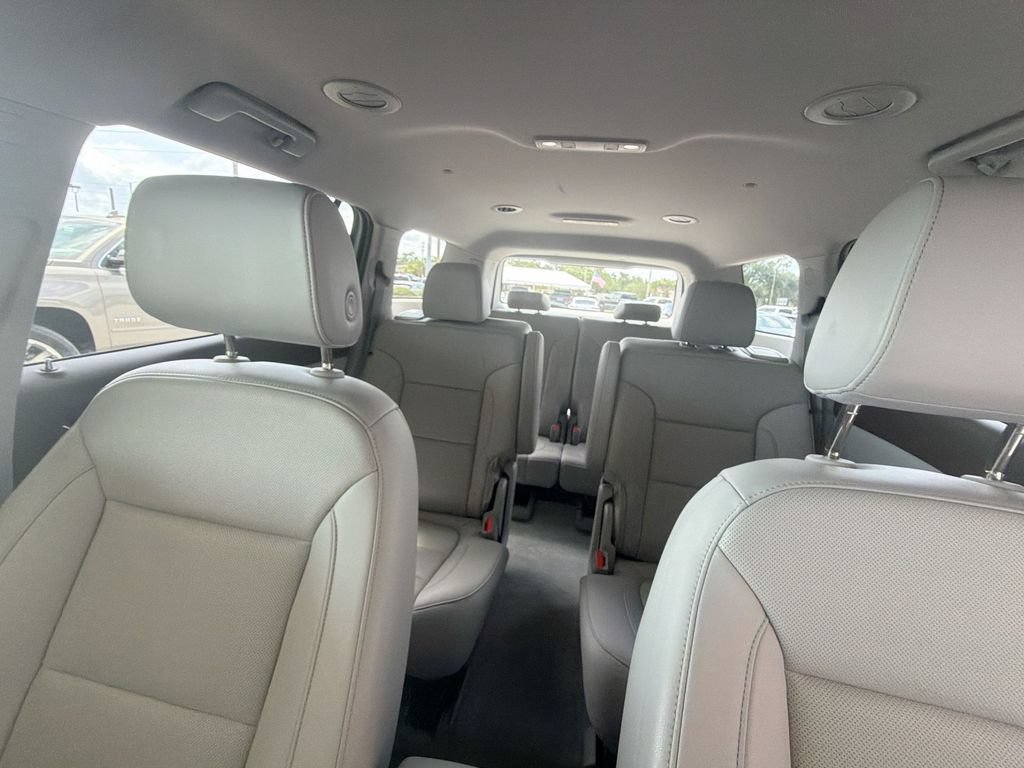 Used 2023 GMC Acadia SLT w/ Technology Package FWD image 15