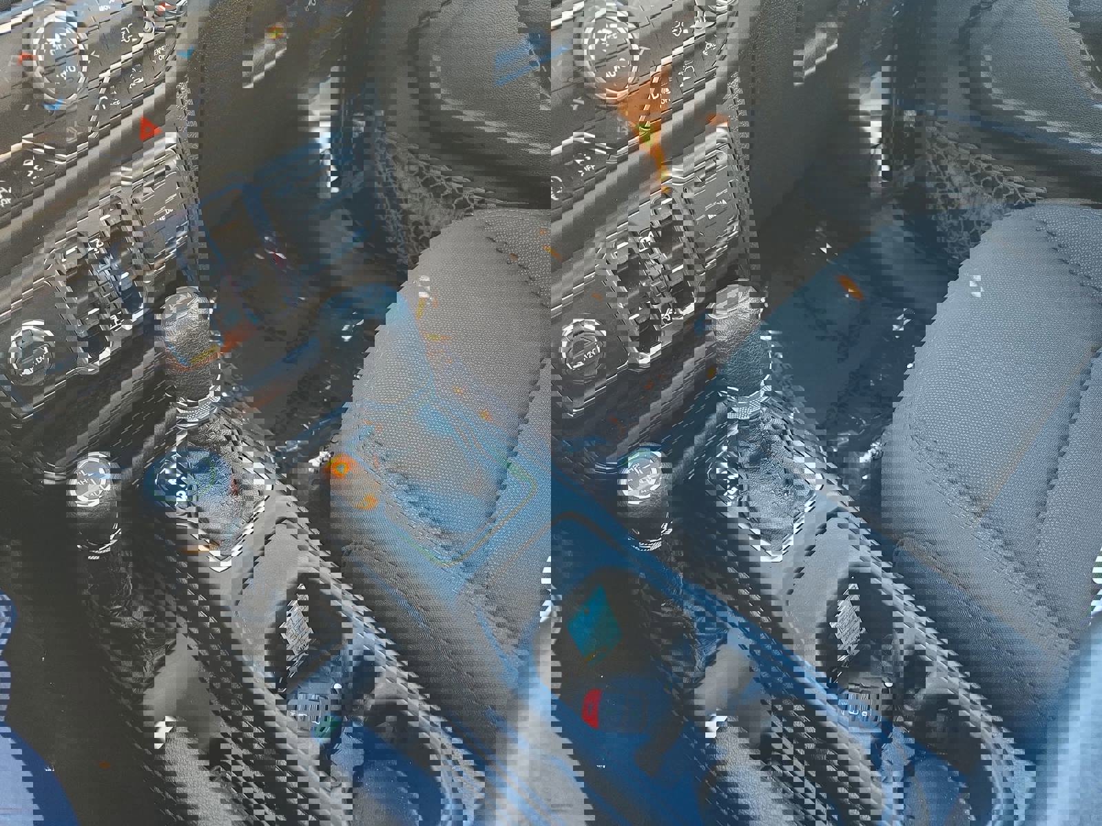 Used 2022 Jeep Wrangler Sport S image 24