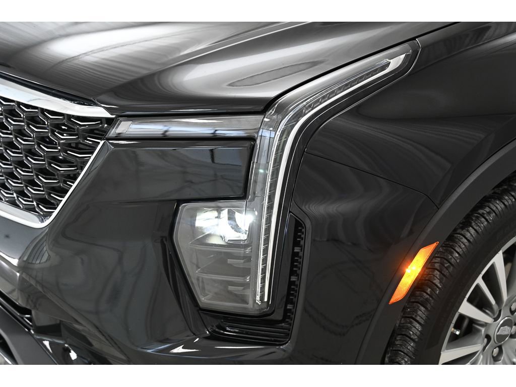 Used 2024 Cadillac XT4 Premium Luxury image 23