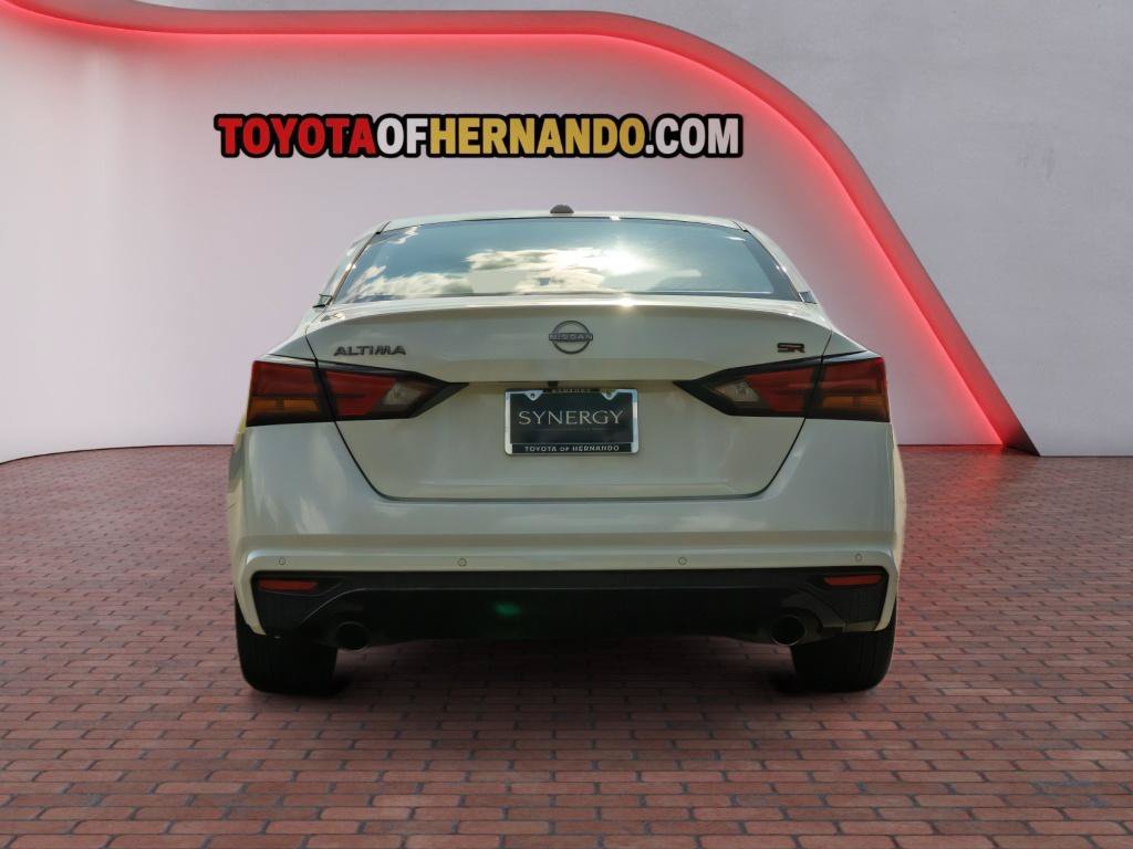 Used 2025 Nissan Altima 2.5 SR FWD image 7