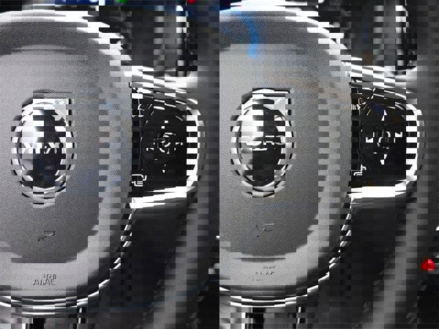 New 2025 Volvo XC90 B6 Ultra w/ Protection Package Premier image 14