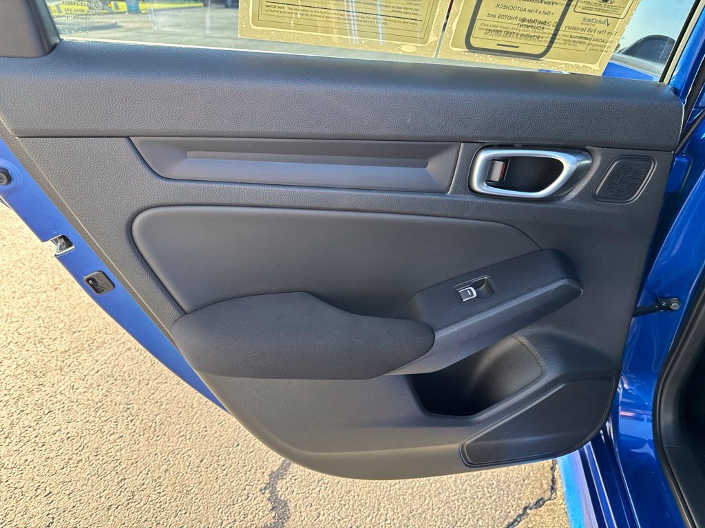 Used 2023 Honda Civic Sport image 32