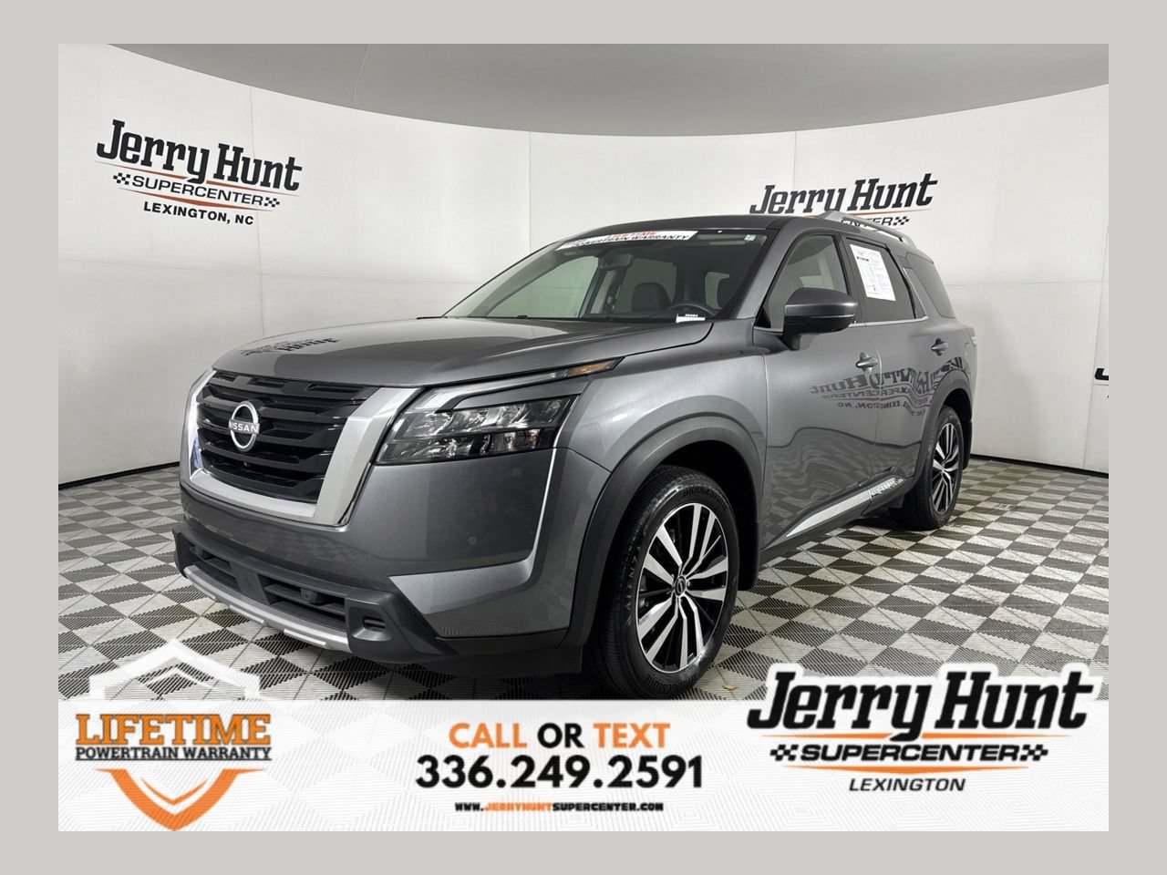 Used 2025 Nissan Pathfinder Platinum