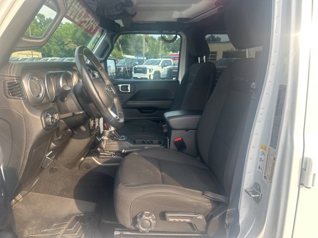 Used 2018 Jeep Wrangler Unlimited Sahara image 8