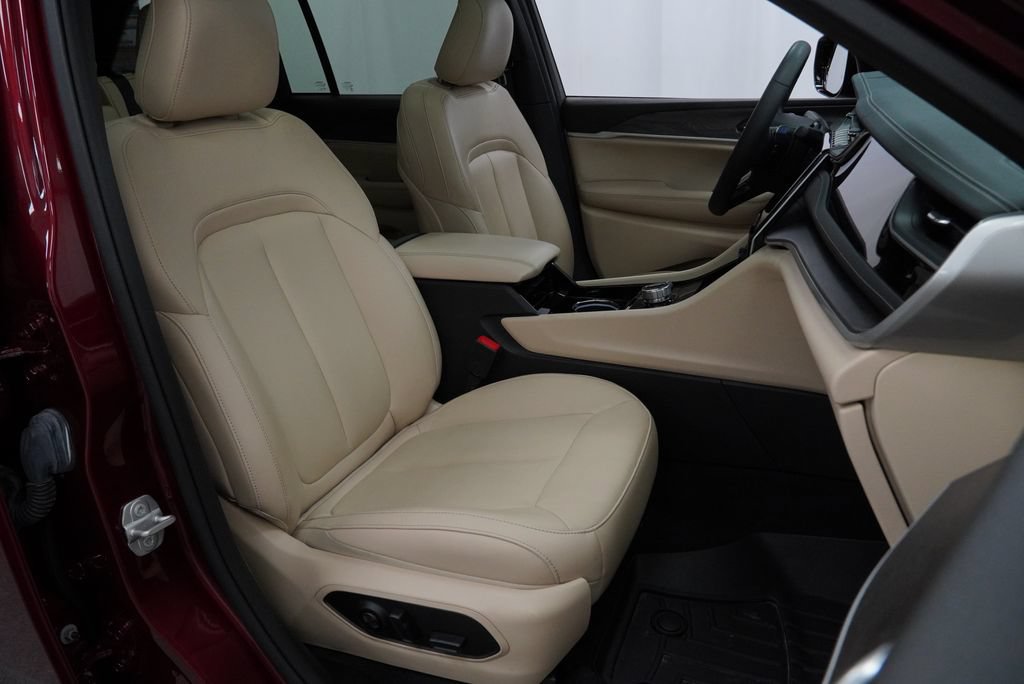Certified 2022 Jeep Grand Cherokee Limited 4xe AWD/4WD image 48