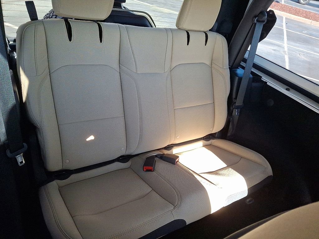Used 2020 Jeep Wrangler Sport image 12