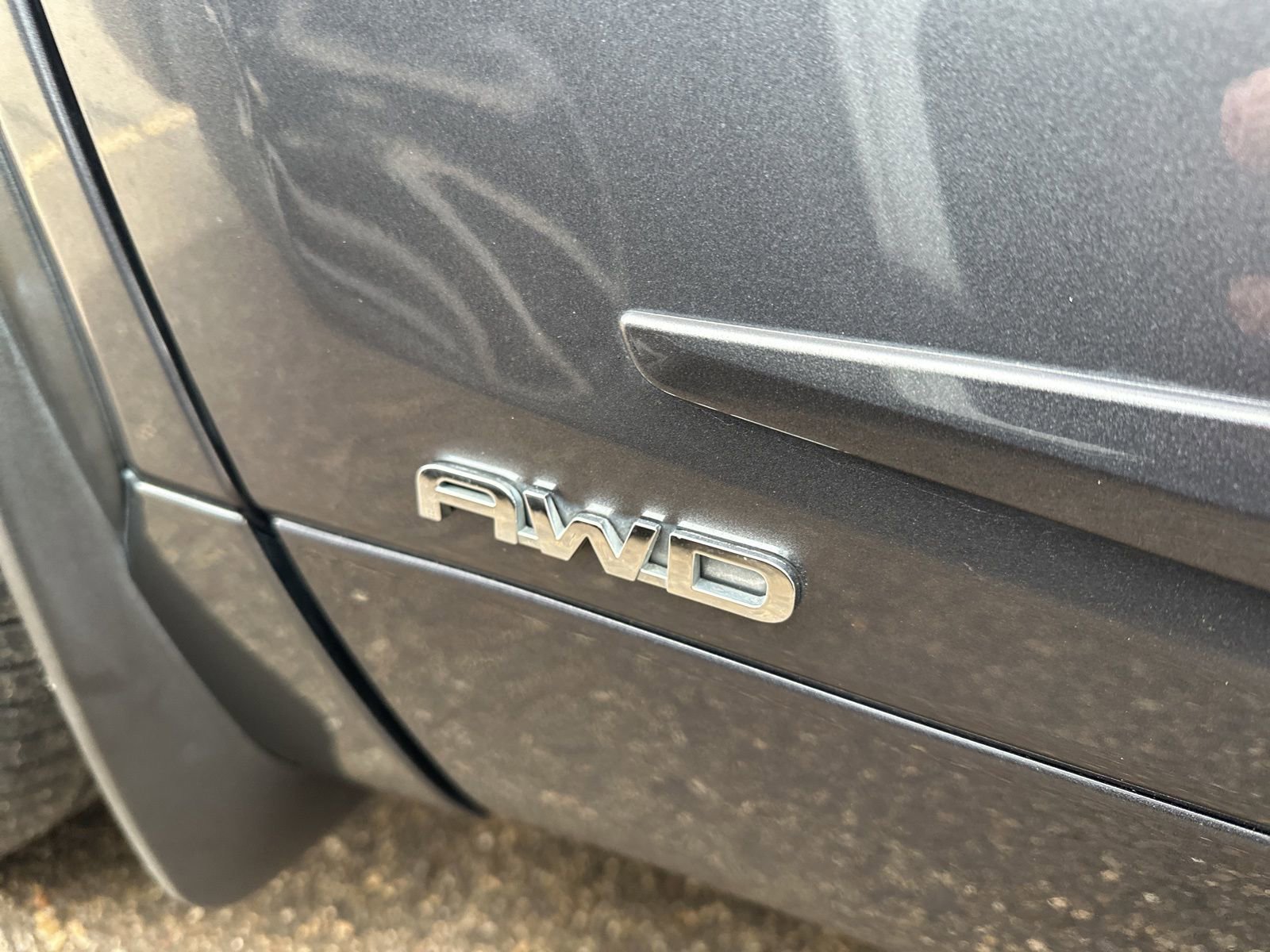 Used 2021 Toyota Highlander LE image 10