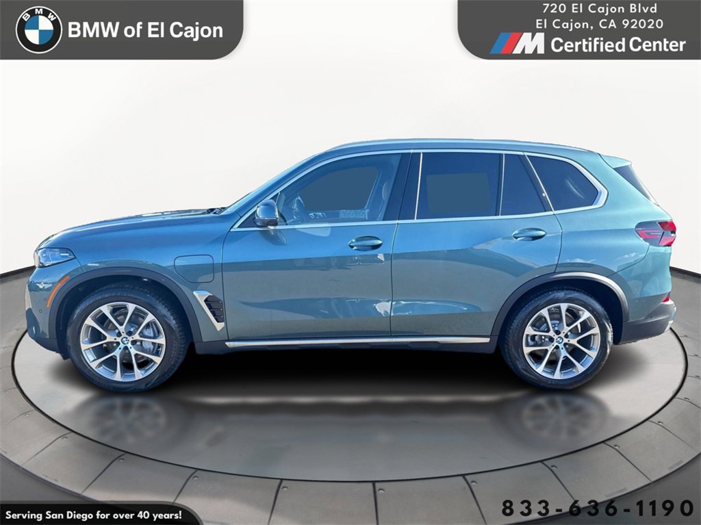 New 2026 BMW X5 xDrive50e w/ Executive Package image 8
