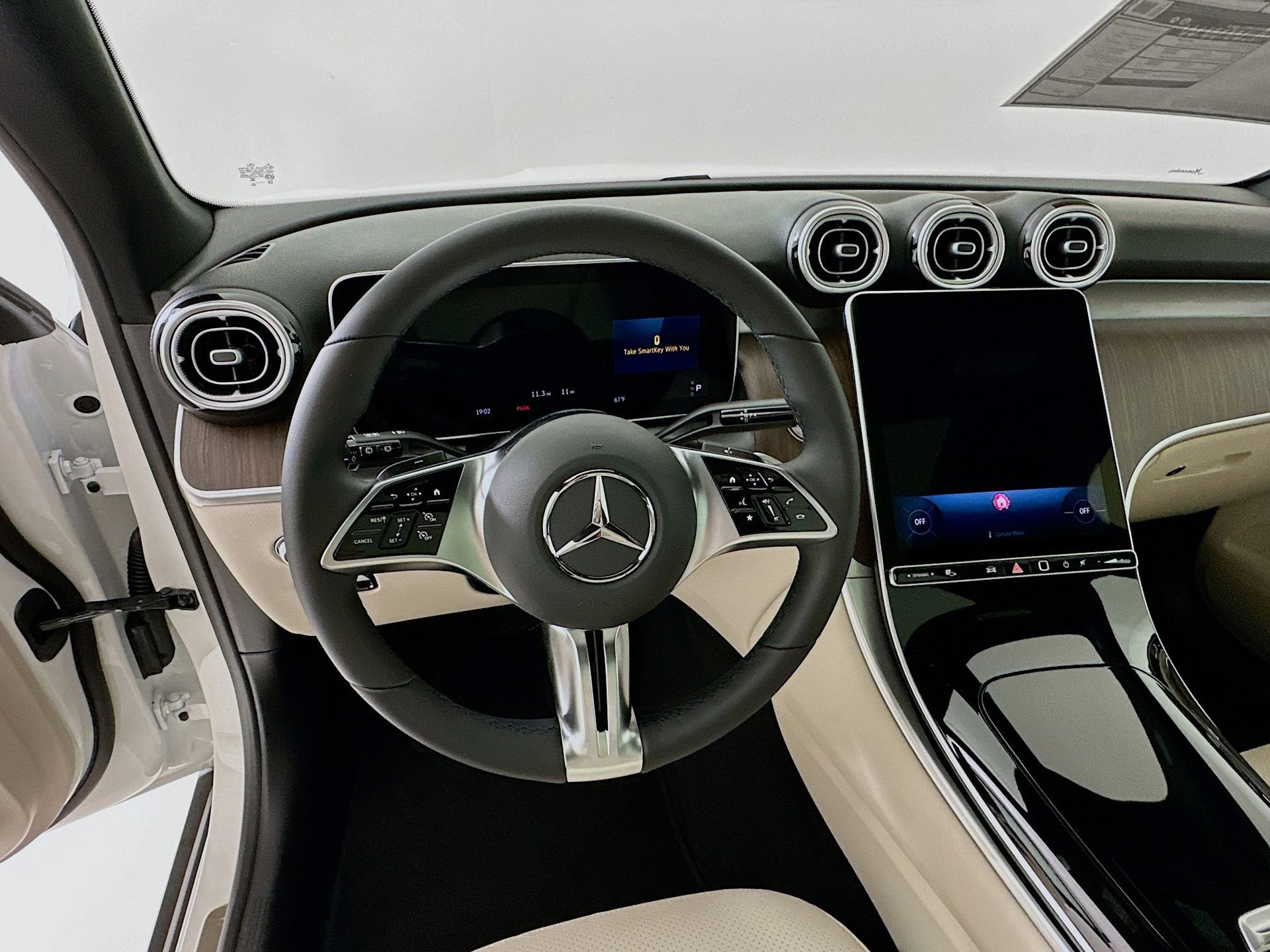 New 2026 Mercedes-Benz GLC 300 image 12