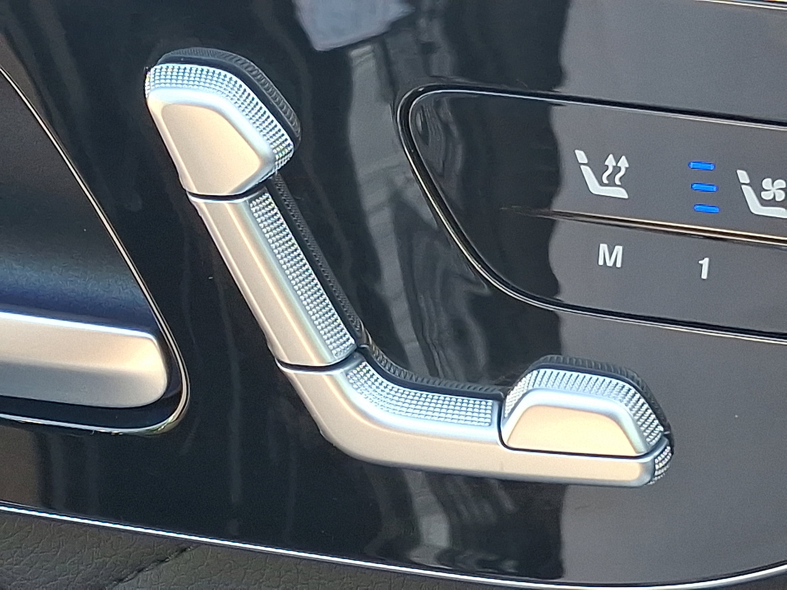 Certified 2026 Mercedes-Benz S 580 4MATIC Sedan image 25