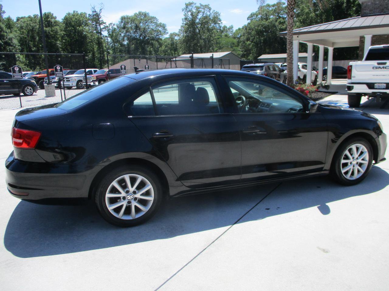 Used 2015 Volkswagen Jetta SE FWD image 23