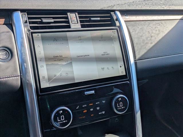 New 2025 Land Rover Discovery Dynamic SE AWD/4WD image 12