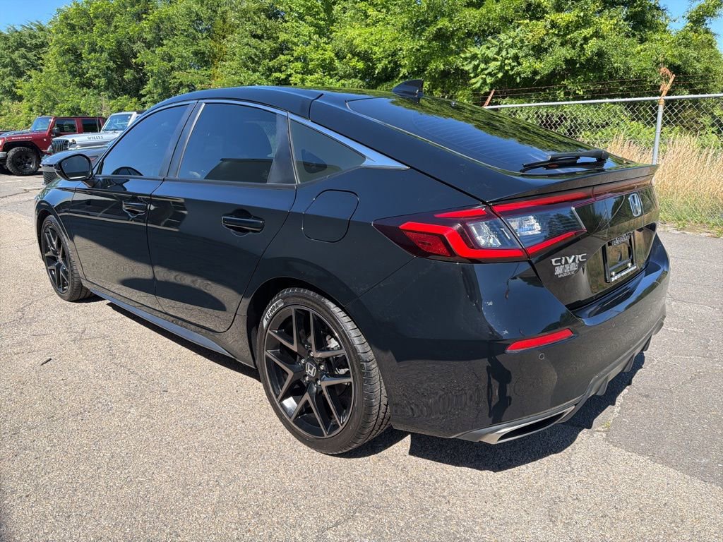 Used 2022 Honda Civic Sport Touring image 4