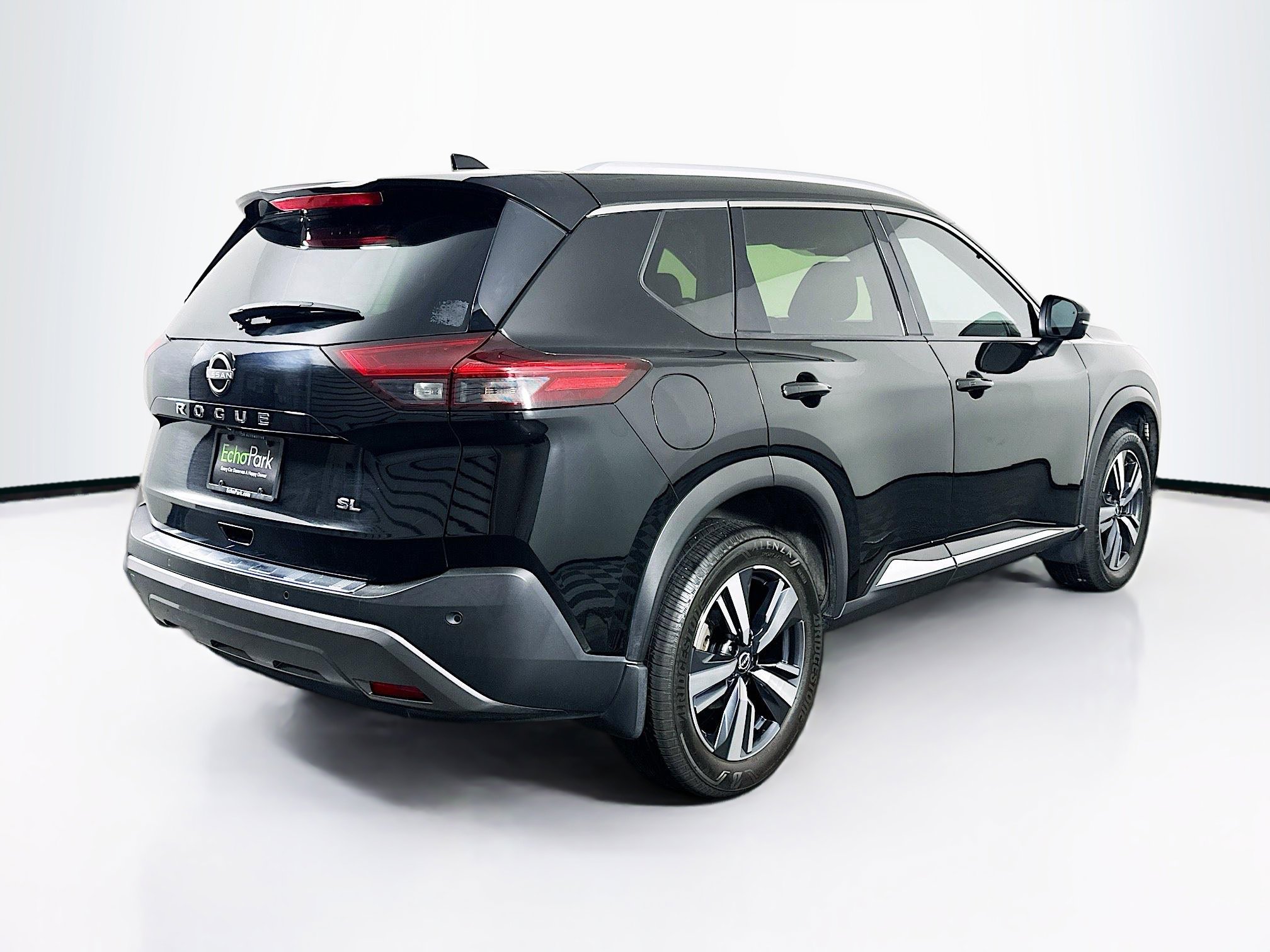 Used 2023 Nissan Rogue SL image 9