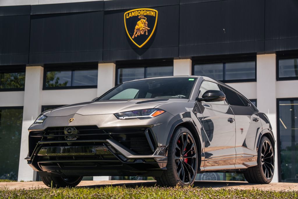 Used 2023 Lamborghini Urus S AWD/4WD image 1