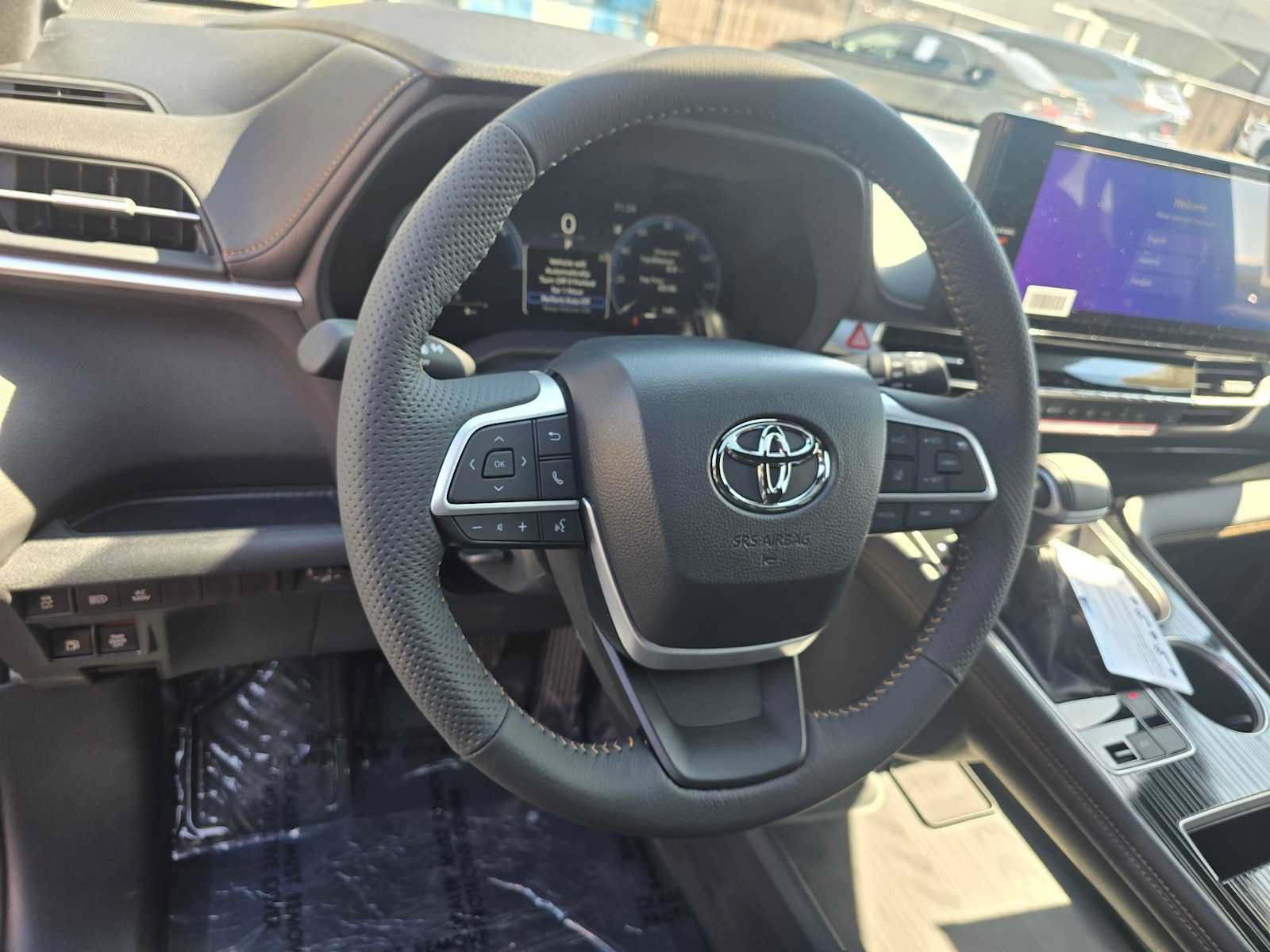 New 2026 Toyota Sienna XLE Woodland Edition AWD/4WD image 24